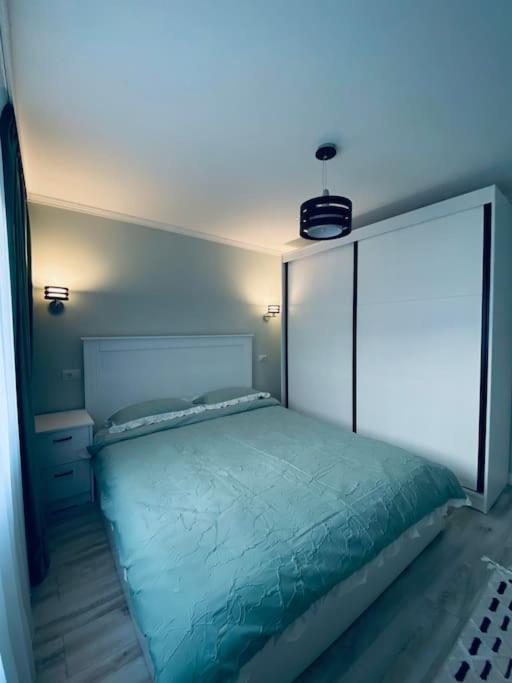 Apartament In Гура Хуморулуй Екстериор снимка